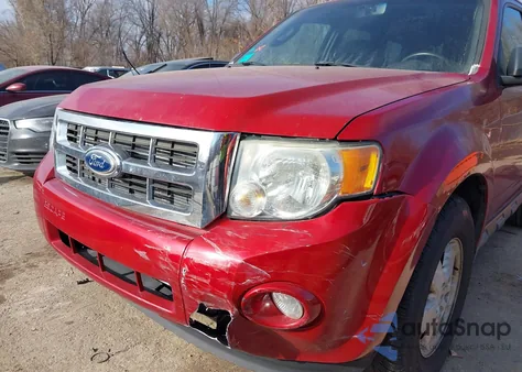 2010 Ford Escape Xlt из США, поврежденный, VIN 1FMCU0DG2AKD11228